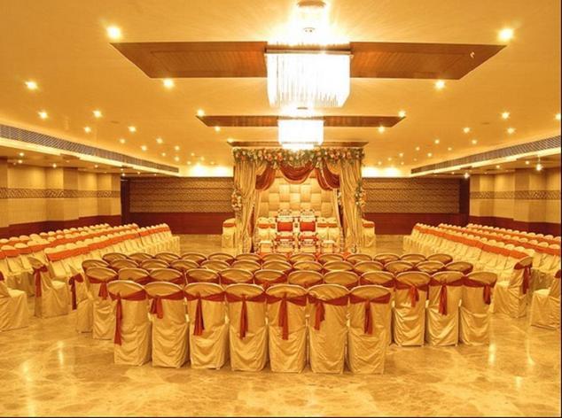 Grand Thakar Hotel Rajkot Exterior foto